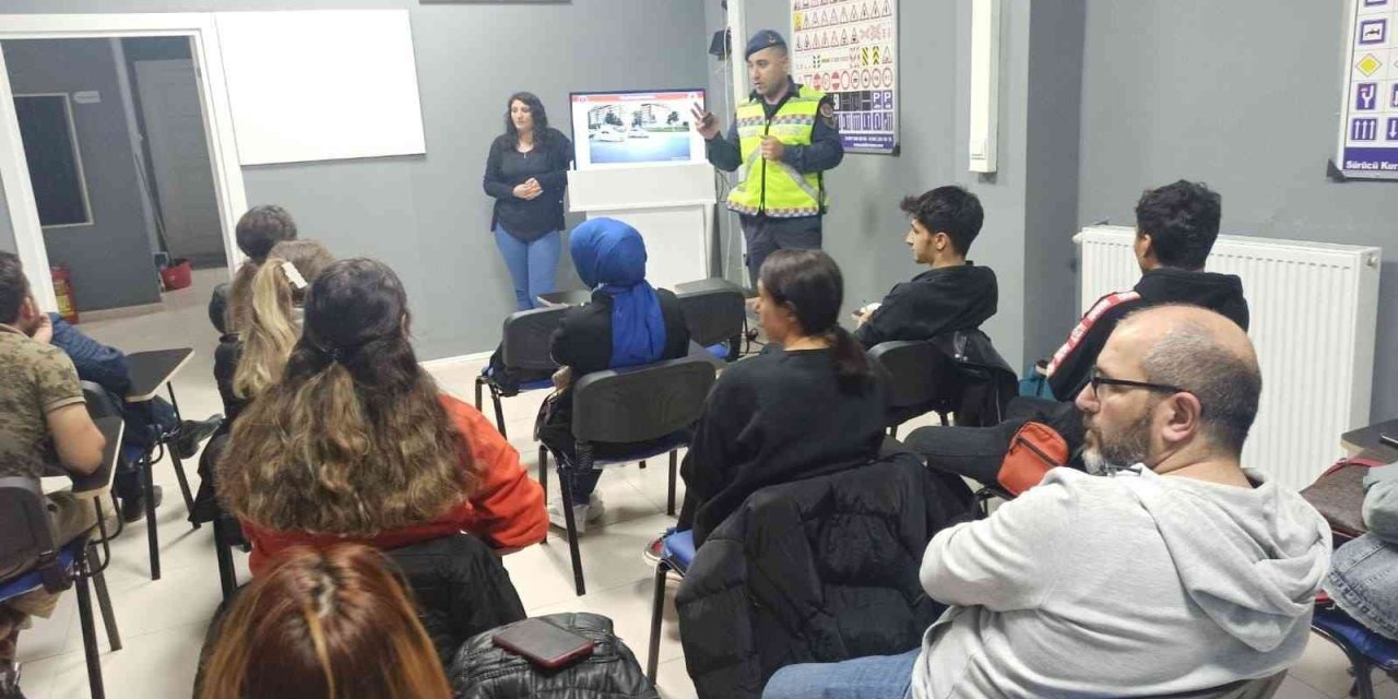 Sürücü Adaylarına Son Ders Jandarmadan