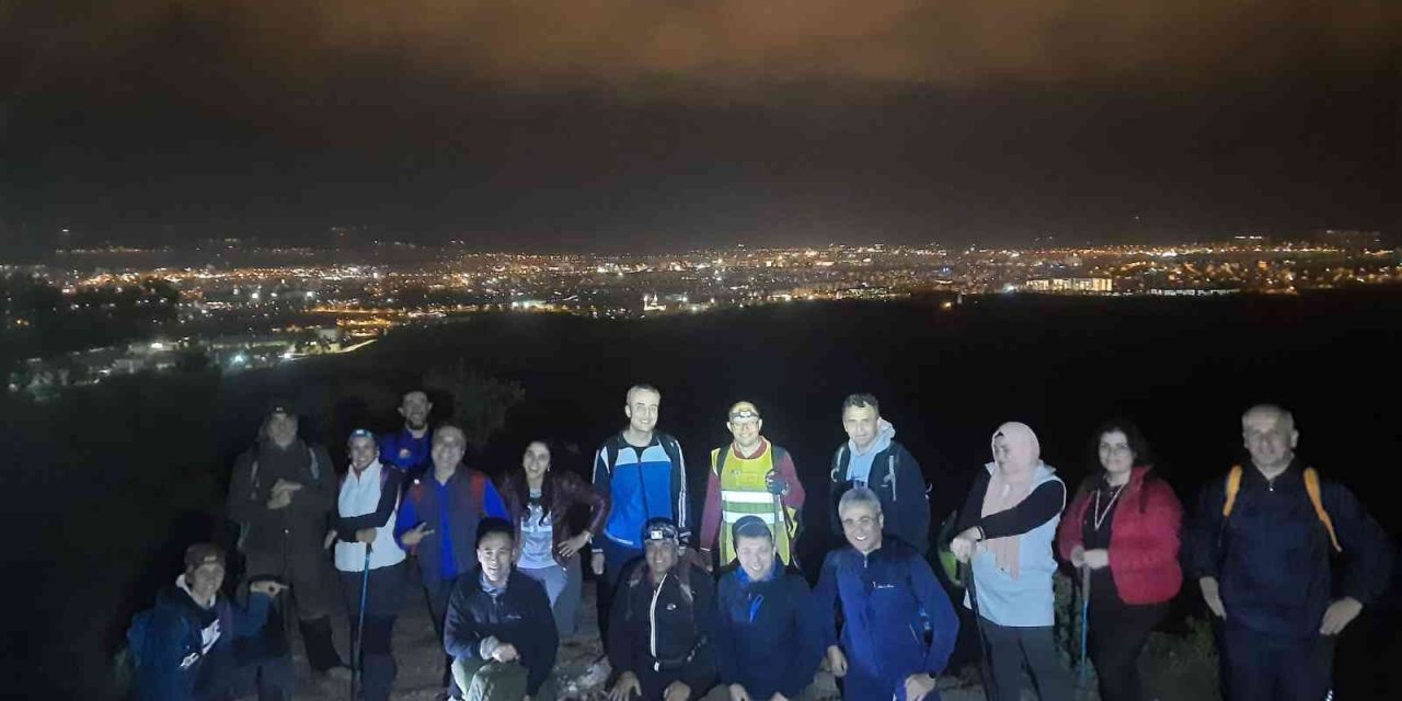 Gece Yürüyüşçüleri Rotayı Doğaçlama Belirledi