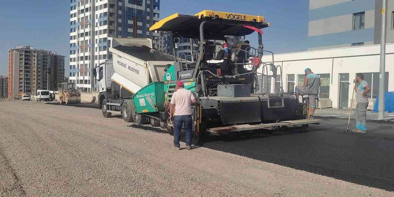 Bahçelievler Mahallesi’nde 3 Sokakta Asfaltlama Yapıldı
