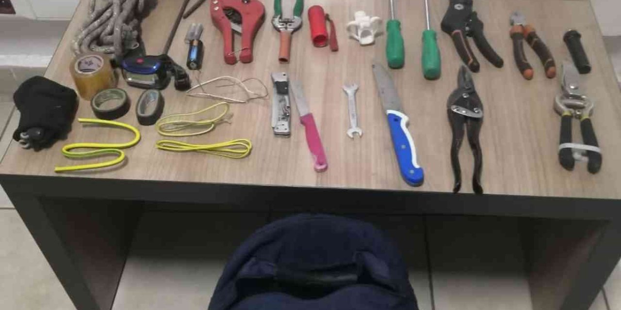 Suçüstü Yakalanan Kablo Hırsızları Tutuklandı