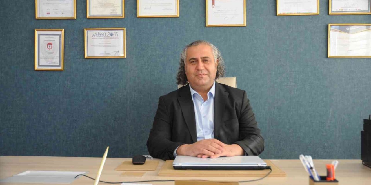 Ceza Hukuku Profesörü Örgün Eğitimde İbf Gazetecilik Bölümünü Tercih Etti