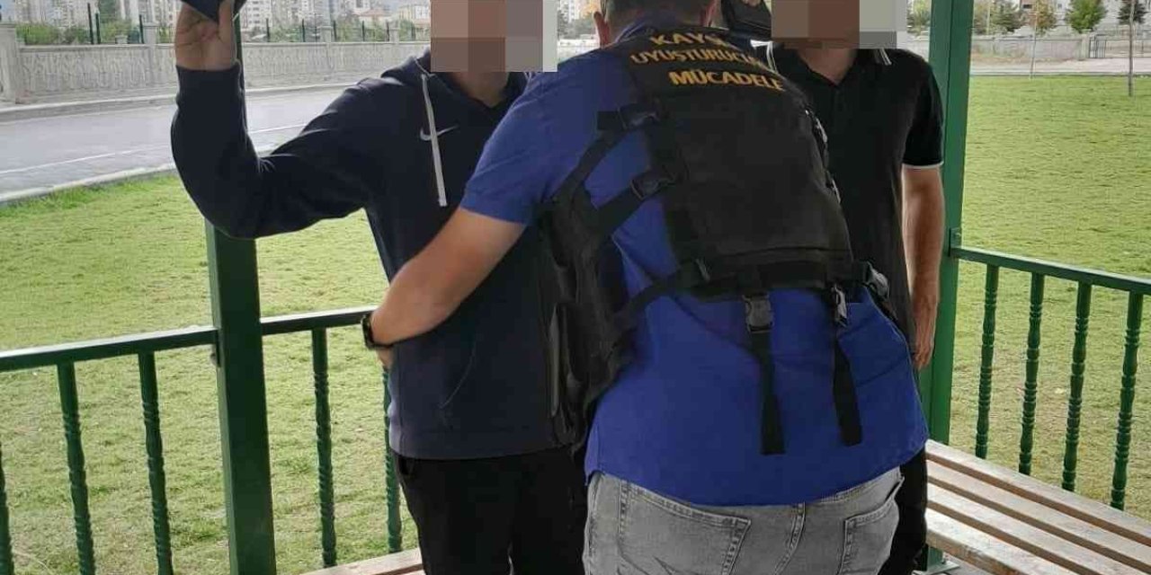 Narkotik Uygulamasında 45 Kişi Sorgulandı