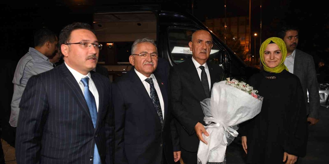 Bakan Kirişci’den Başkan Büyükkılıç’a Ziyaret