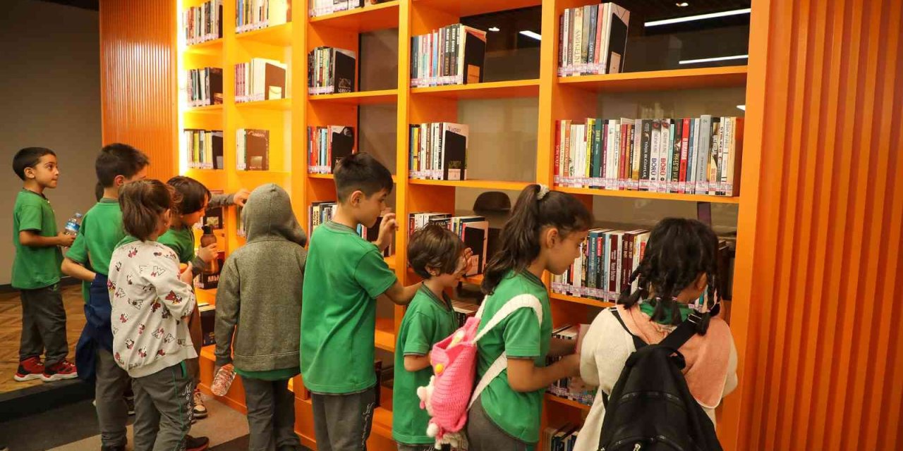 Altıntepe Semt Kütüphanesi’nde İlkokul Öğrencilerine Özel Etkinlik