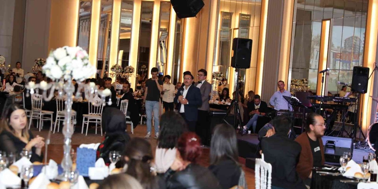 Vali Çiçek: "kayseri’de Doğanın, Tarihin Ve Hayatın İmar Edilmesi Anlaşılır"