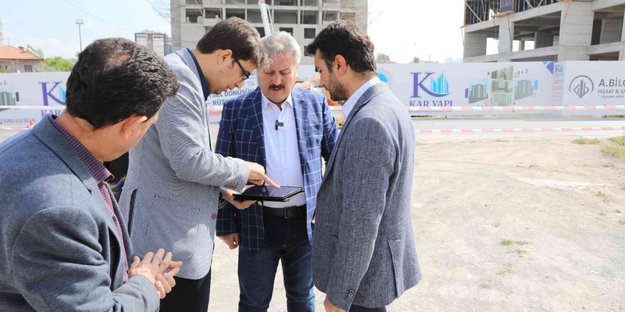 Başkan Palancıoğlu, Yıldırım Beyazıt Yıkım Çalışmalarına Katıldı