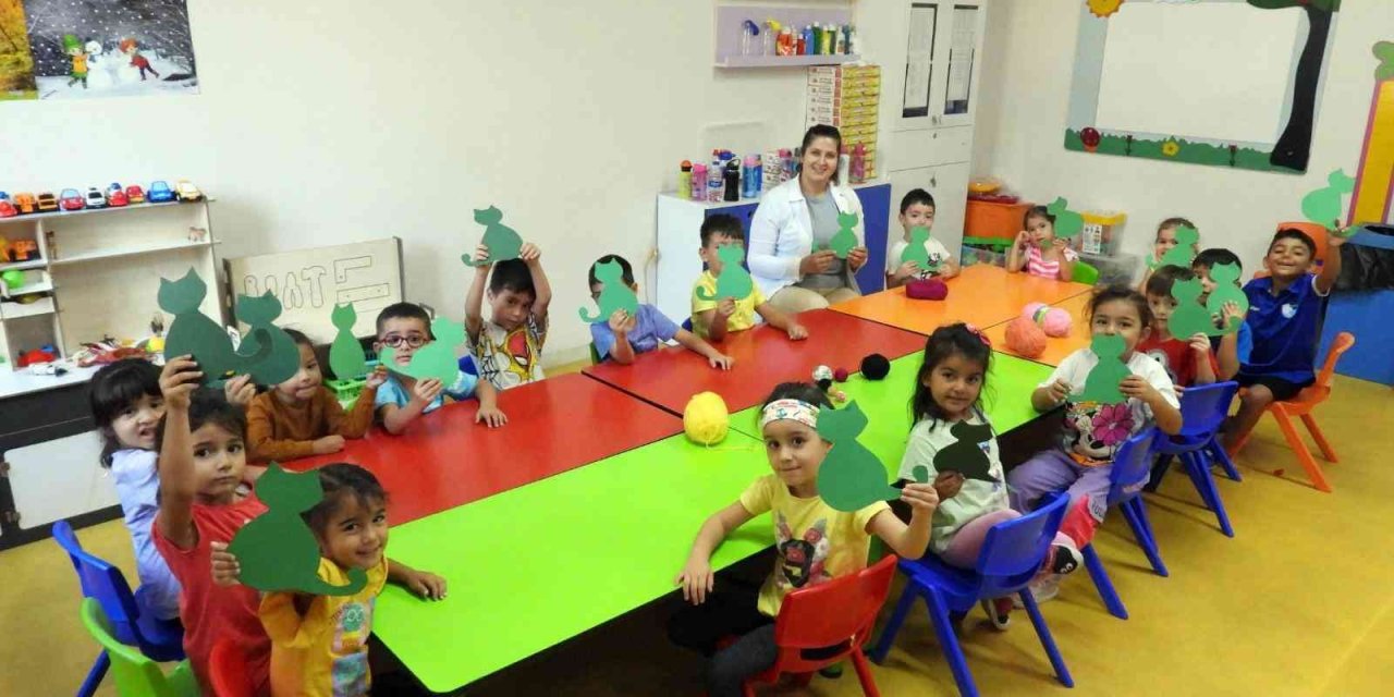 Kepez’de Çocuklar Hem Eğleniyor, Hem De Geleceğe Hazırlanıyor