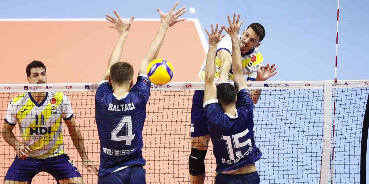 Efeler Ligi 3. Hafta: Fenerbahçe: 3- Develi Belediyespor: 2