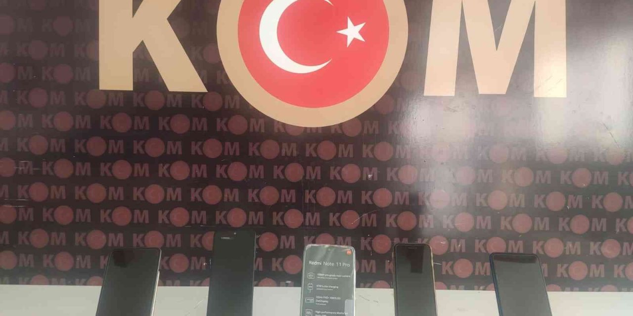Konya’da 124 Adet Gümrük Kaçağı Telefon Ele Geçirildi