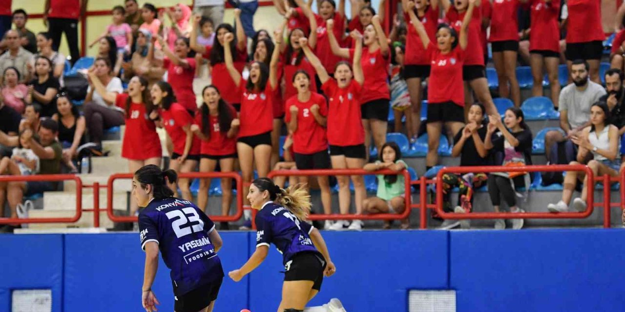 Konyaaltı’nın Mavi Kelebekleri Avrupa Sahnesinde