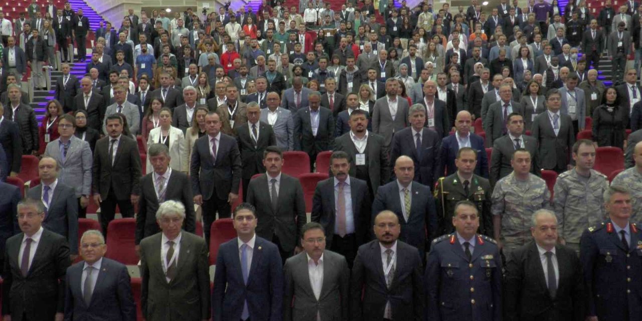 Kayseri’de ‘savunma Sanayii Sempozyumu Ve Sergisi’ Başladı