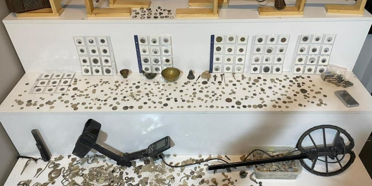 Kayseri'deki Operasyonda Tarihi Eser Fışkırdı