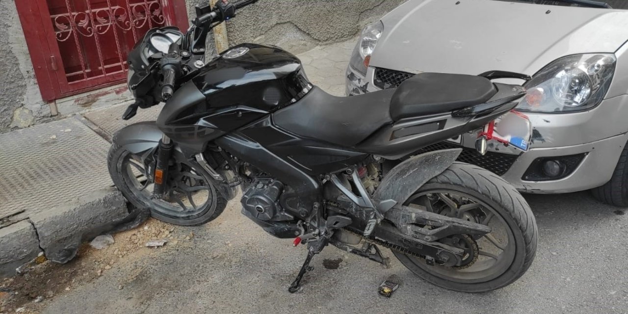 14 Ayrı Hırsızlıktan Aranması Olan Şahıs Çalıntı Motosikletle Yakalandı