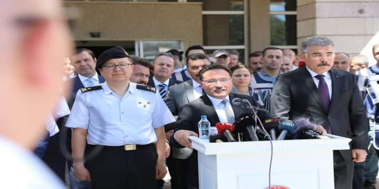 Vali Çiçek: "gençlerimizi Zehirlemek İsteyen Alçaklara Göz Açtırmayacağız"