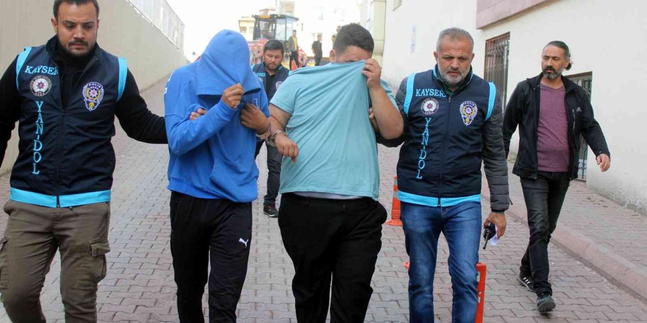 Dolandırıcılar Bu Kez De Kendilerini Avukat Olarak Tanıttı