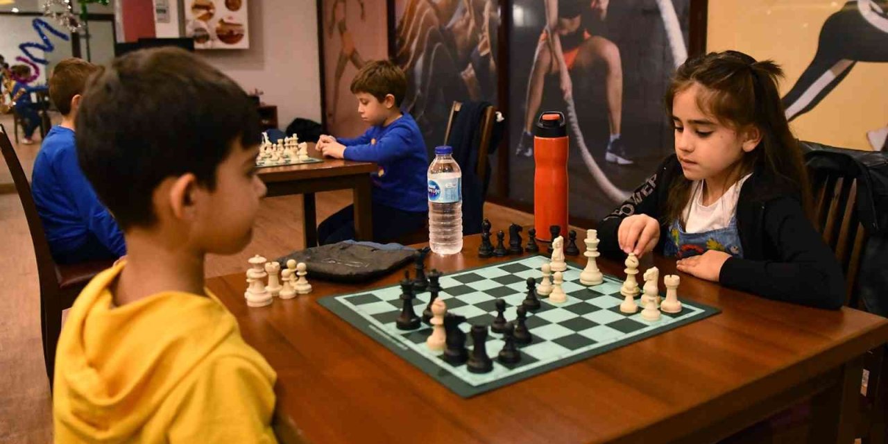 Satranç Kursuna Yoğun İlgi