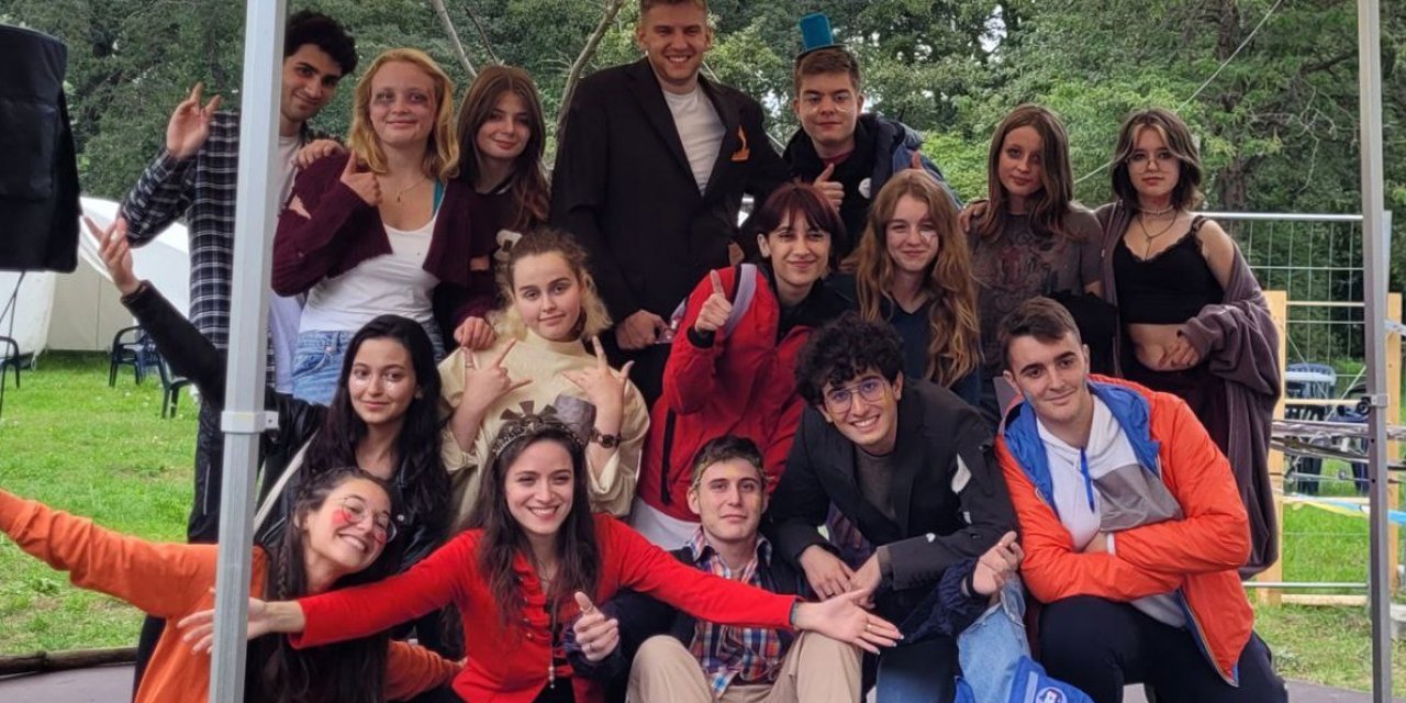 Tepebaşı Belediyesi Gençlik Tiyatrosu Türkiye’yi Temsil Etti