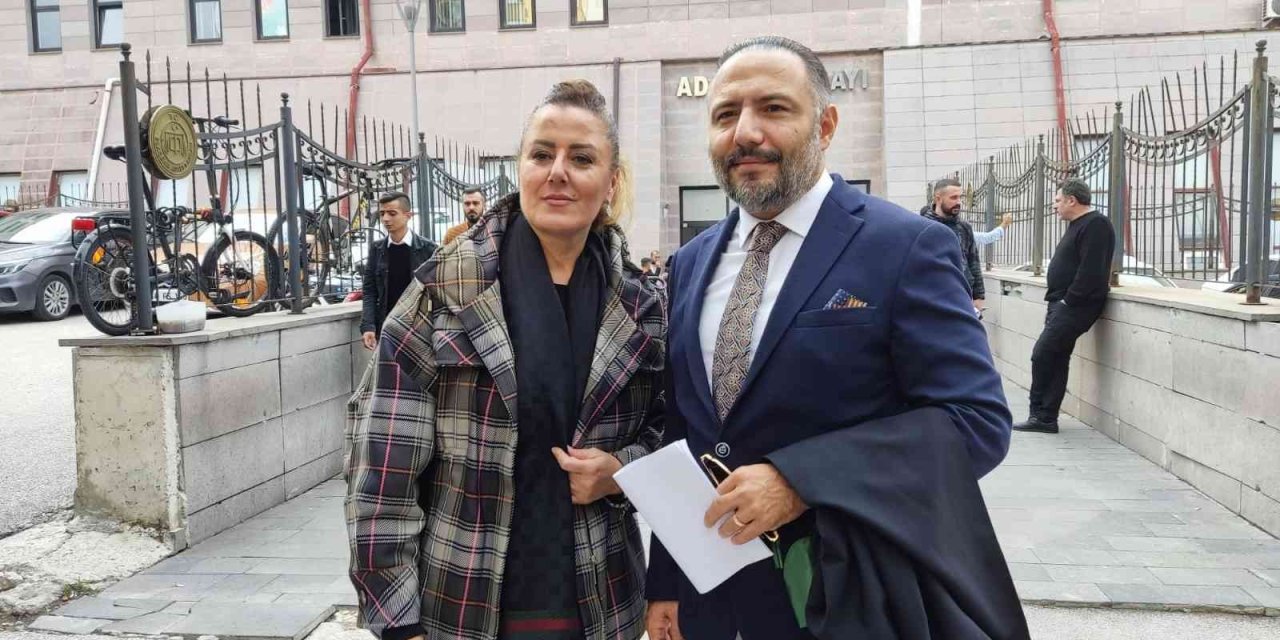 ‘nitelikli Dolandırıcılık’ Suçundan Yargılanan Safiye Soyman Ve Faik Öztürk’e Beraat
