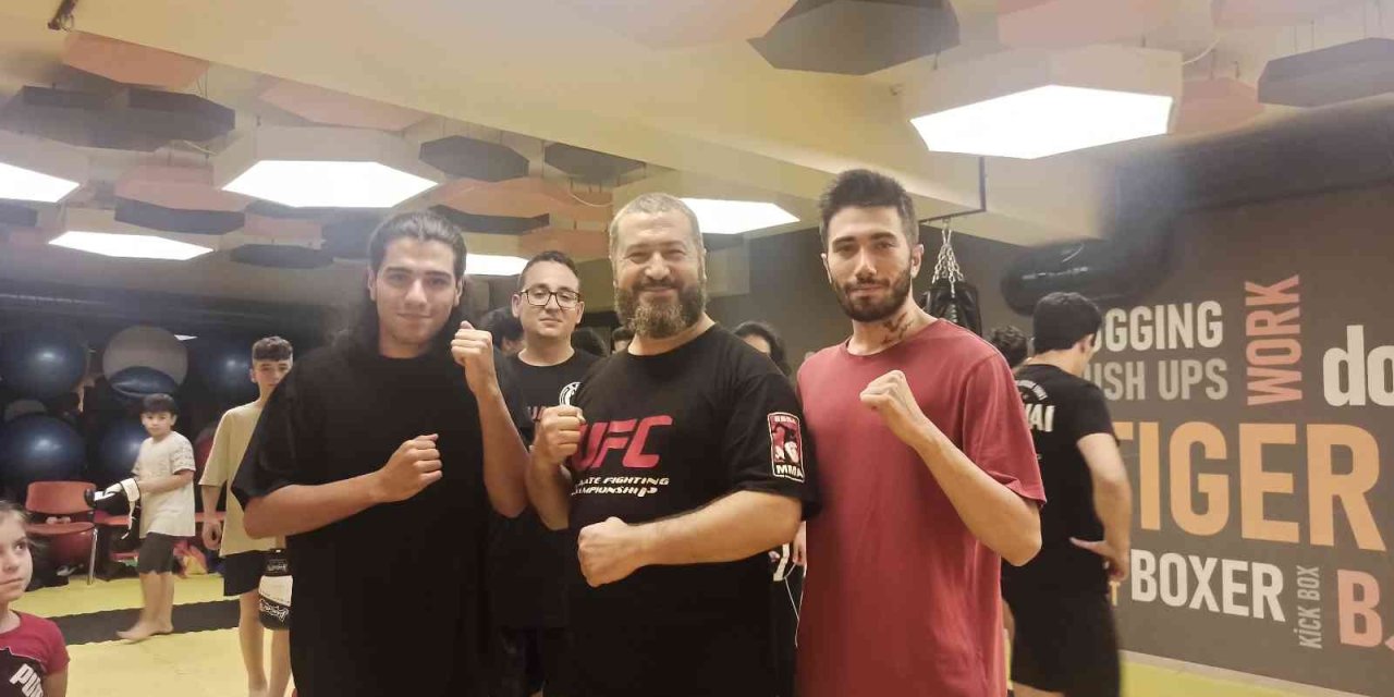 Öğrenciler Boş Zamanlarını Muaythai İle Değerlendiriyor