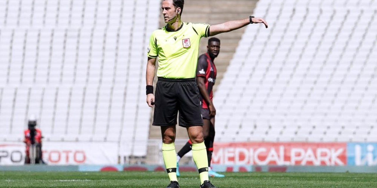 Kasımpaşa-kayserispor Maçını Mustafa Kürşad Filiz Yönetecek