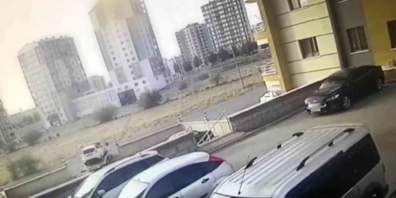 Otomobili Çekici İle Böyle Çaldılar