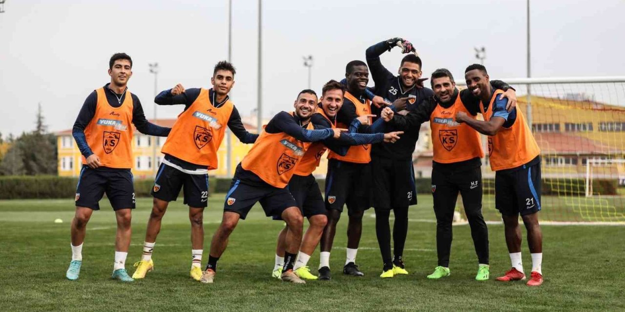 Kayserispor’da Kamp Kadrosu Belli Oldu
