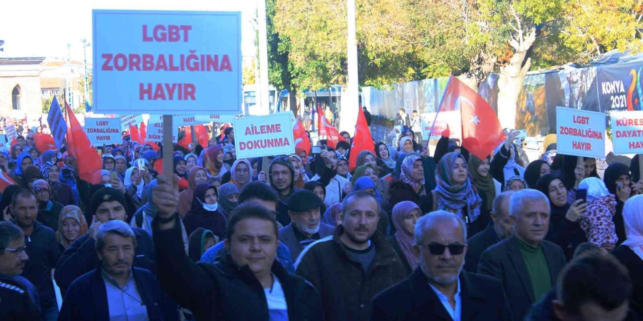 Konya’da LGBT’ye Karşı Aile Yürüyüşü