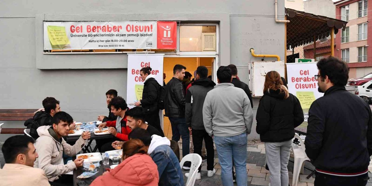 Öğrenciler Yemek Desteğinden Memnun