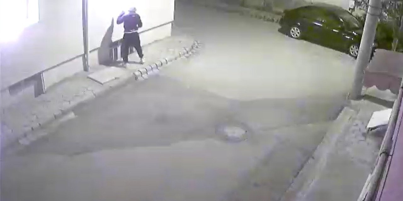 Alacak Verecek Meselesi Nedeniyle 2 Akrabasının Evlerini Ateşe Verdi