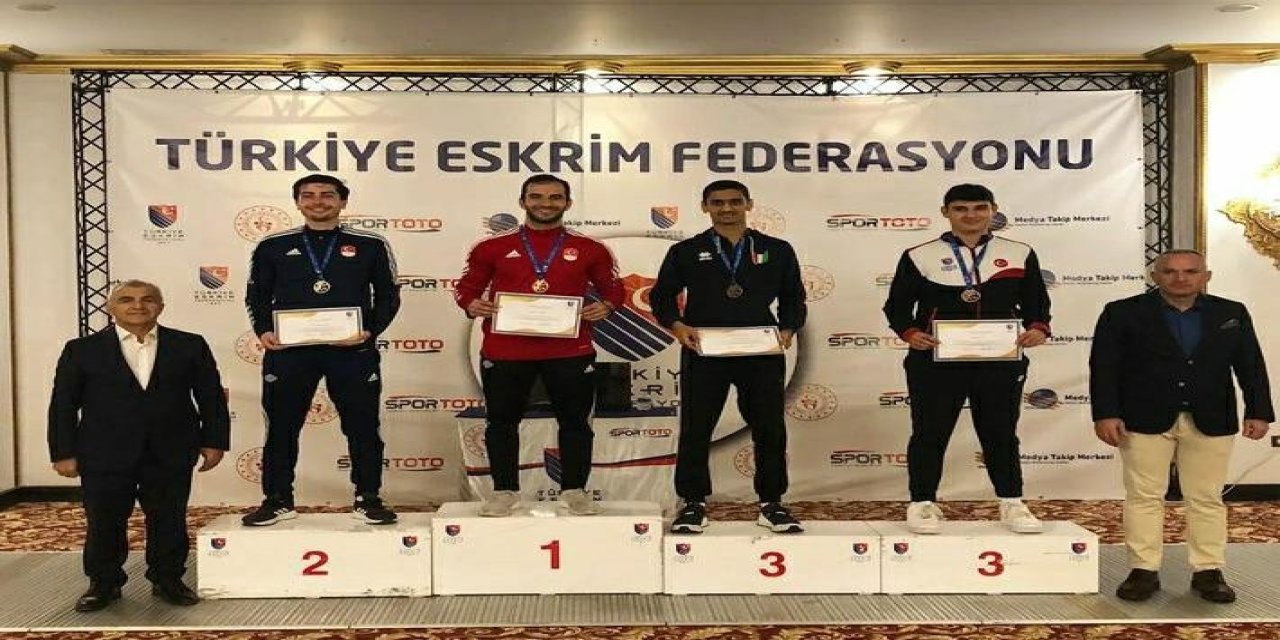 Eskişehirli Eskrim Sporcusu Uluslararası Müsabakada Gümüş Madalya Kazandı