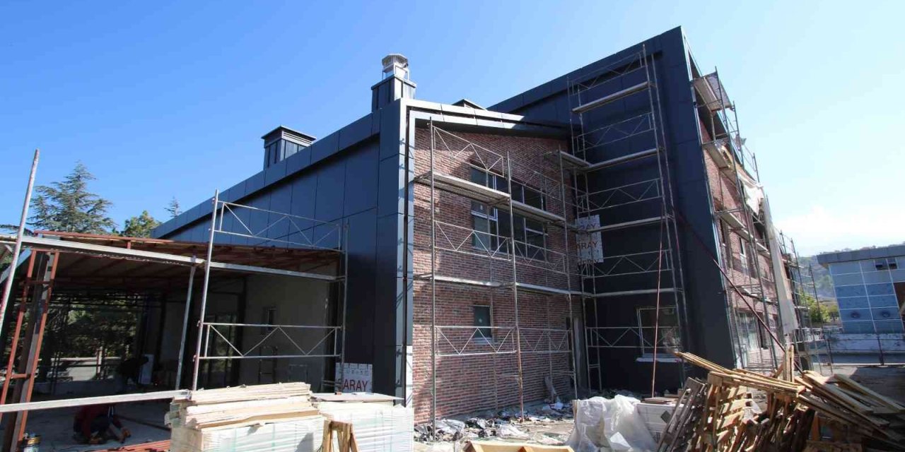 Başkan Özdoğan: “ilçemizdeki Modern Yapılar Hızla Devam Ediyor”