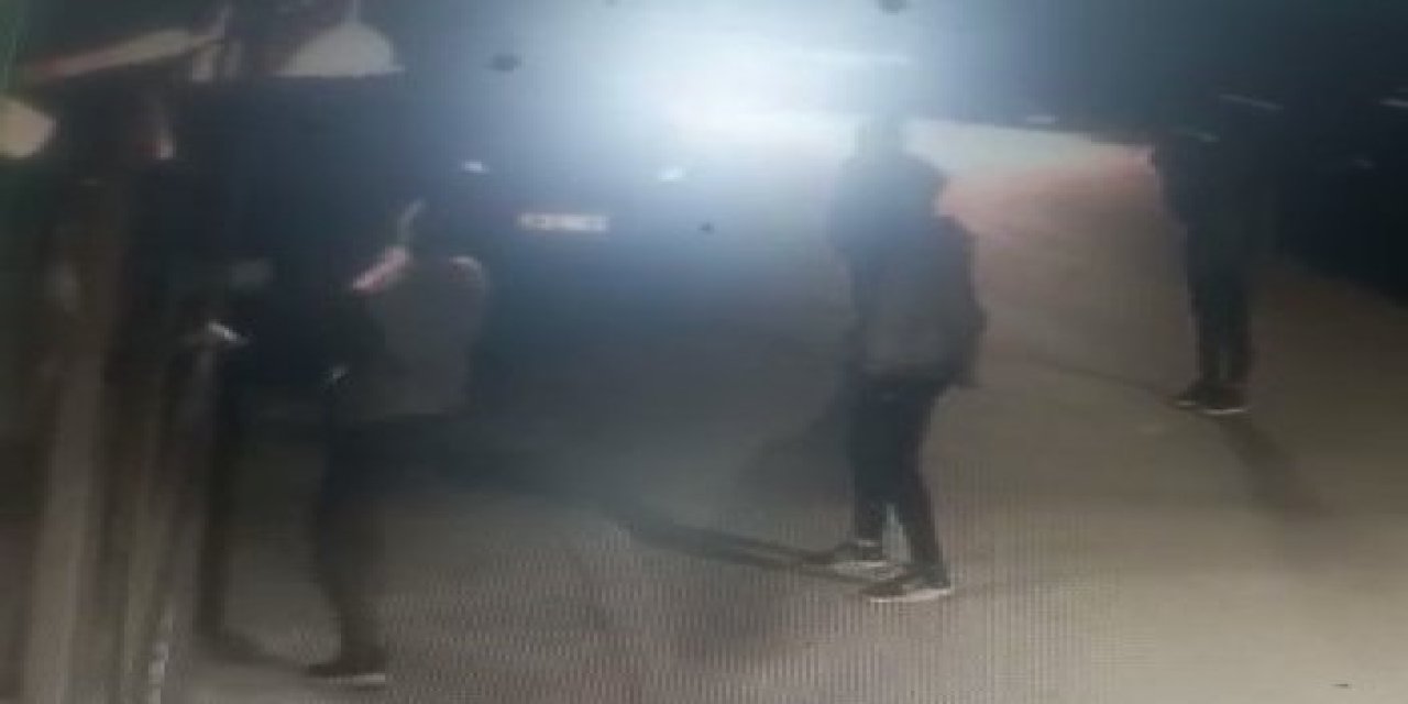 ’mangalcı Hırsızlar’ Tarafından Soyulan İşletmenin Kameralarına İkinci Bir Hırsızlık Girişimi Yansıdı