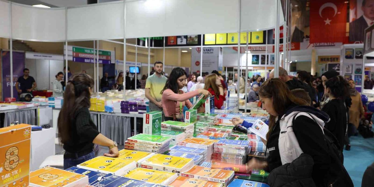 Kayseri Kitap Fuarı, Ünlü Yazarların Uğrak Yeri Oldu