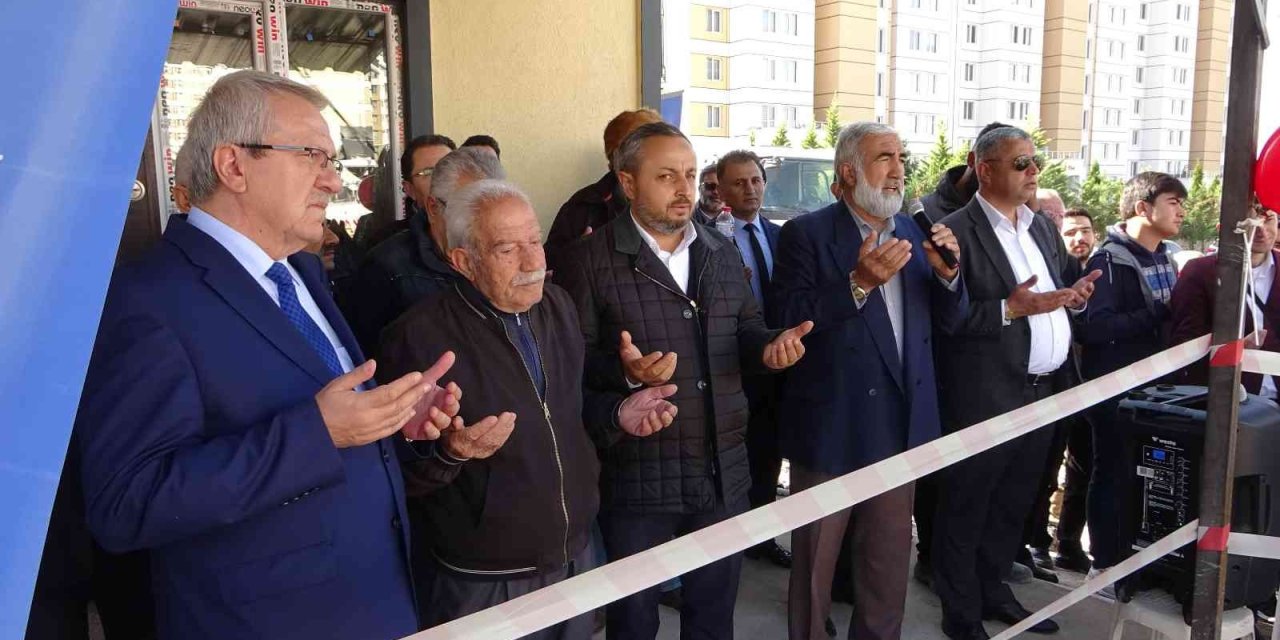 İhlas Vakfı Yurdunun Temeli Atıldı