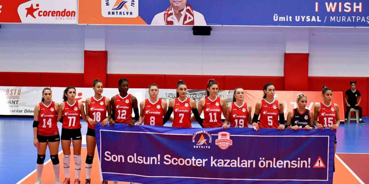 Muratpaşa’nın Sultanlarından Anlamlı Pankart