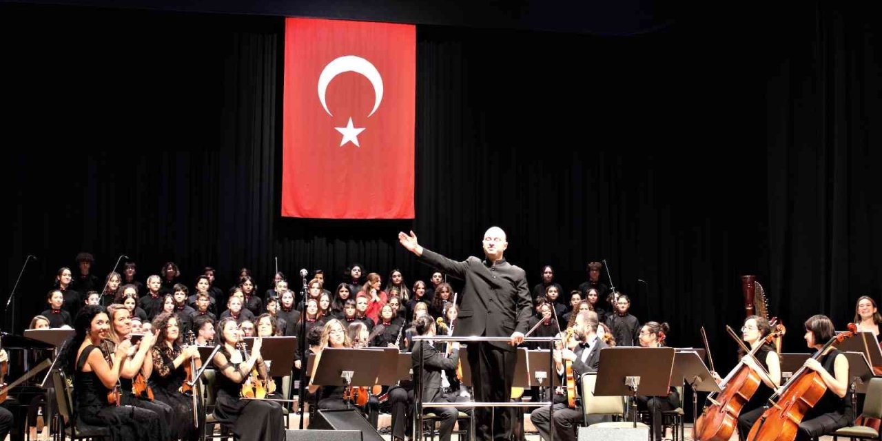 Anadolu Üniversitesi’nde ‘cumhuriyet Bayramı Konseri’