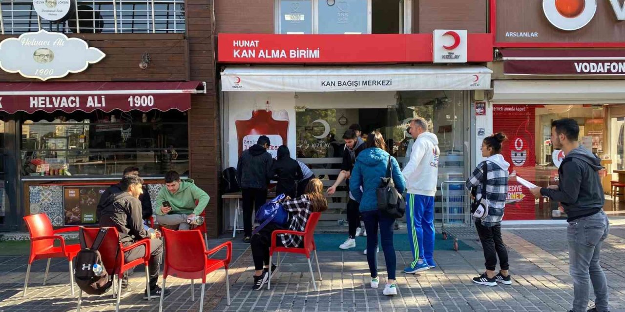 Erü Spor Bilimleri’nden ‘1 Kan, 3 Can 1 Fidan” Etkinliği