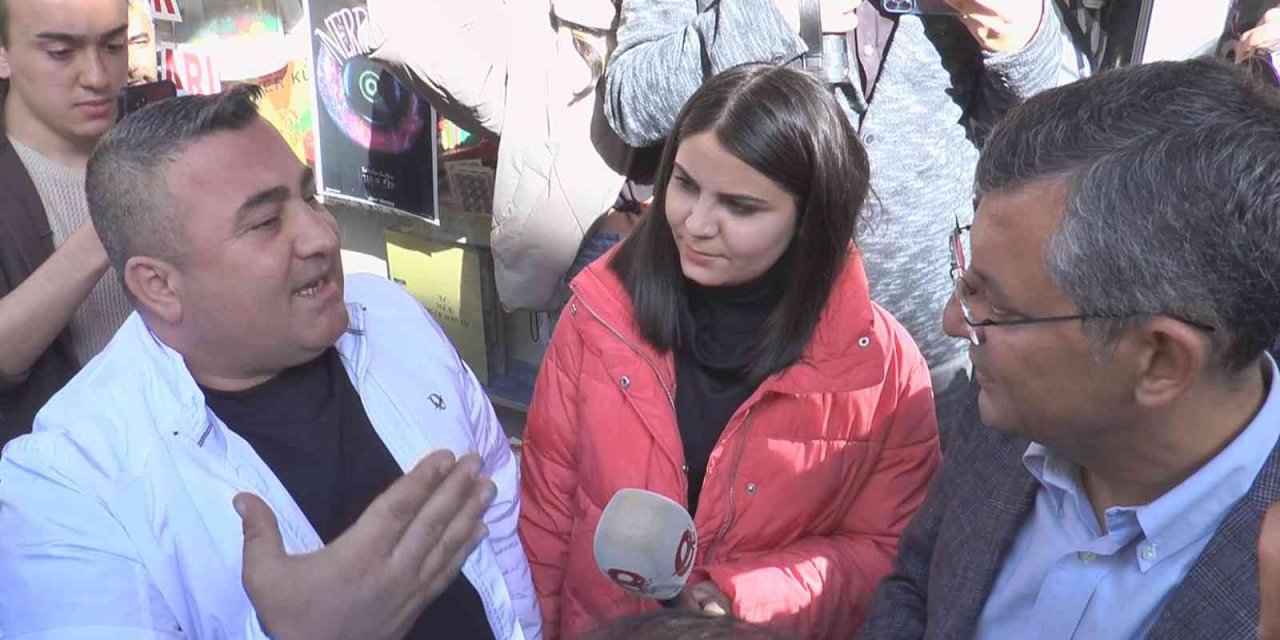 Özel’den “genel Başkanınızı Değiştirin” Diyen Esnafa: “o Chp’lilerin Bileceği İş”