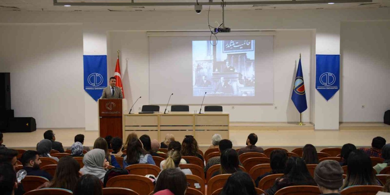 Eğitim Fakültesi’nde “cumhuriyet Bayramı Konferansı
