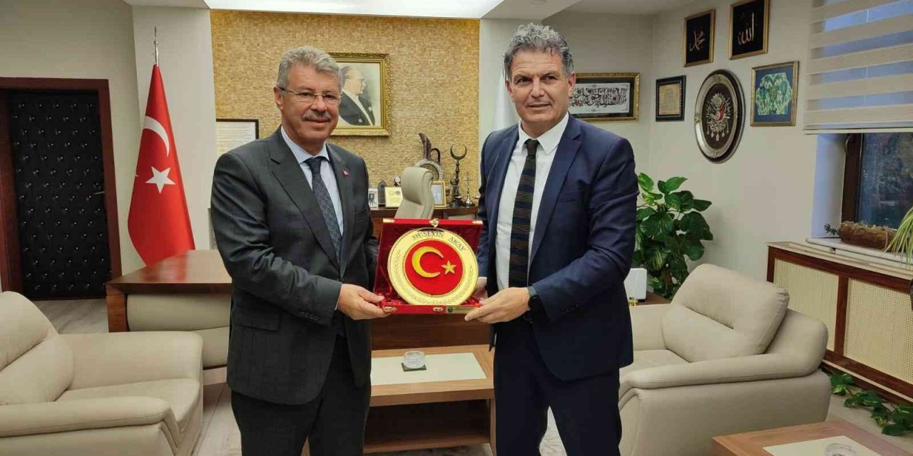 Kayseri Amatör Spor Kulüpleri Federasyonu’ndan Akay’a Teşekkür Ziyareti