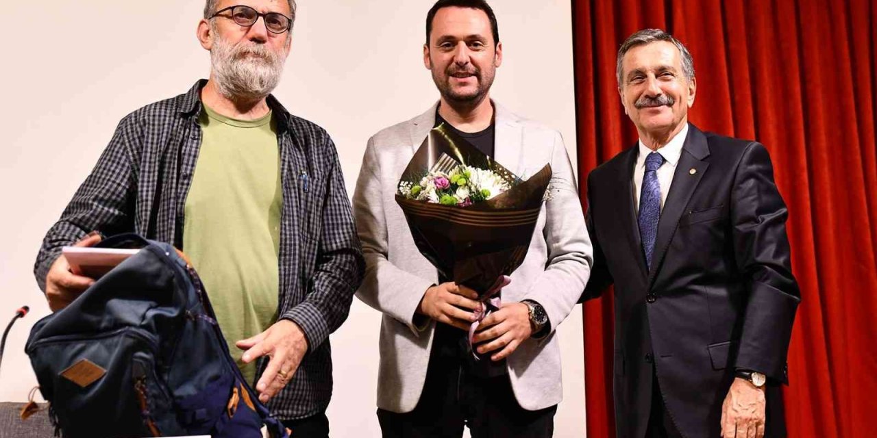 Kent Ve Kültür Söyleşileri’nin Konuğu Gazeteci Barış İnce Oldu