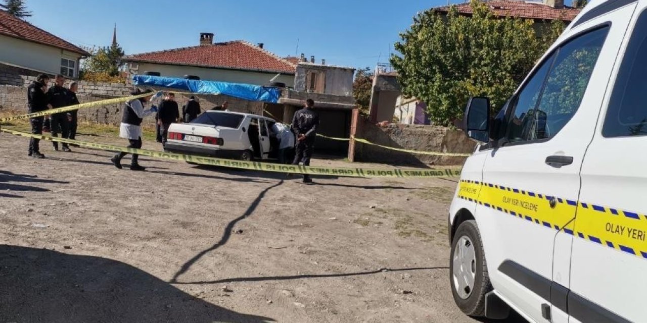 Otomobilde Cansız Bedeni Bulunan 2 Kişi Karbonmonoksit Gazından Zehirlenmiş