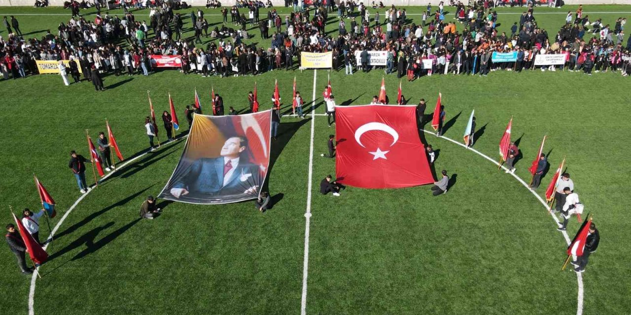 Develi Ve Tomarza’da ’cumhuriyet’ Coşkusu