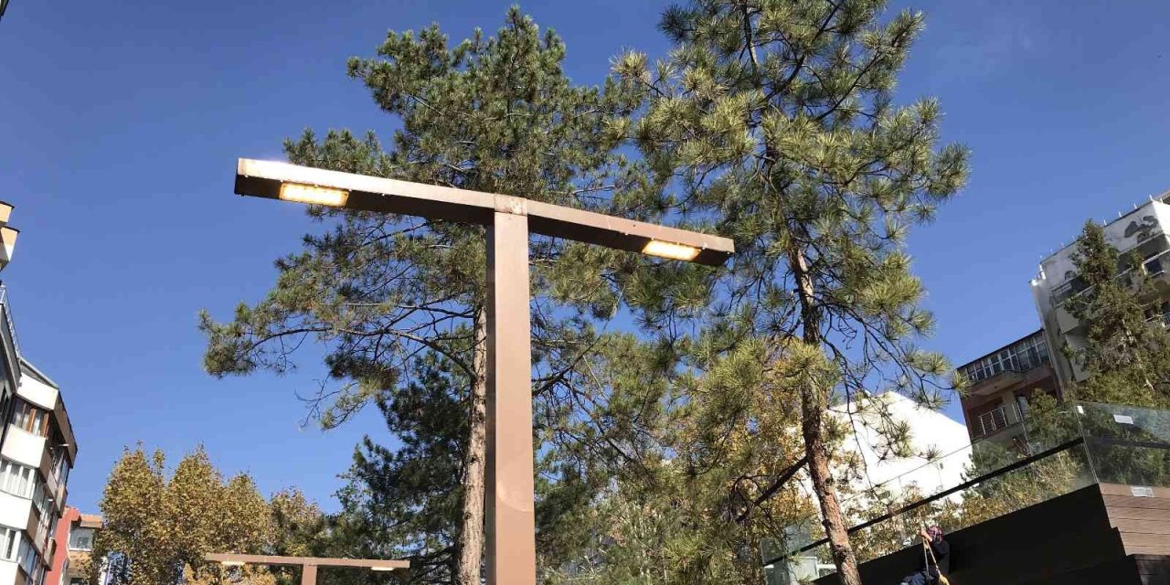 Hamamyolu’nda Bulunan Sokak Lambaları Gündüz De Yanıyor