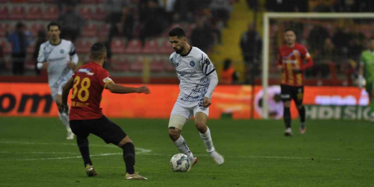 Spor Toto Süper Lig: Kayserispor: 0 - Adana Demirspor: 1 (ilk Yarı)