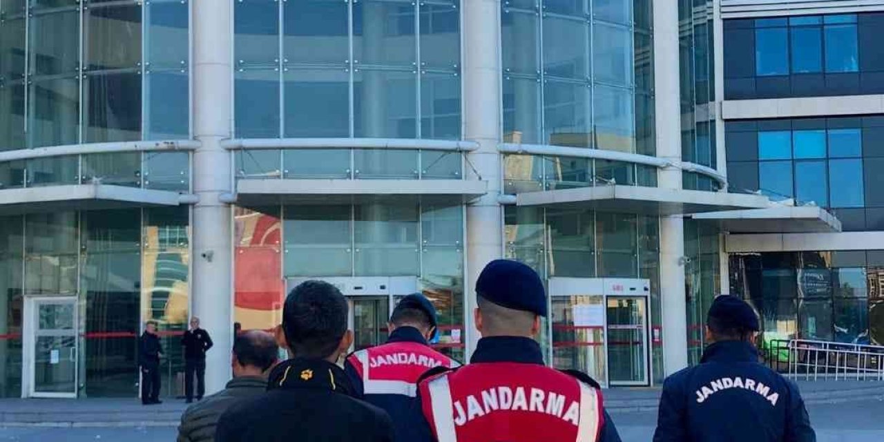 Suçüstü Yakalanan Şüpheliler Suç Makinesi Çıktı