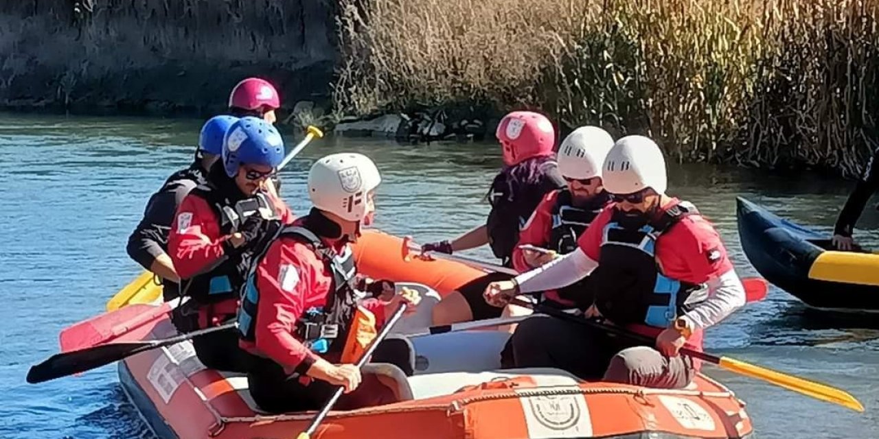 Tomarza Zamantı Irmağı’nda Foto Bot Safari Yapıldı