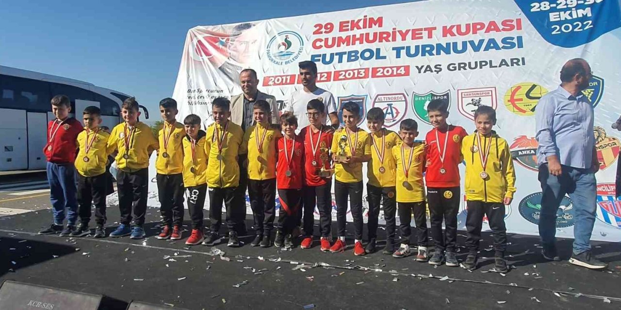 Eskişehirli Minikler Cumhuriyet Kupası’nda Farklı Başarılar Elde Etti