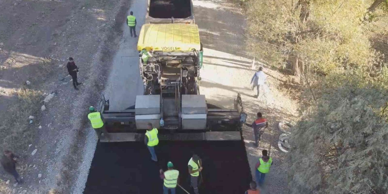 Bünyan Devlet Hastanesi Yolu Yenileniyor