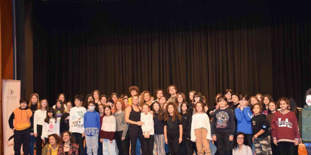 Müzik Bölümü’nden “müzisyenlerde Omurga Sağlığı Konferansı”